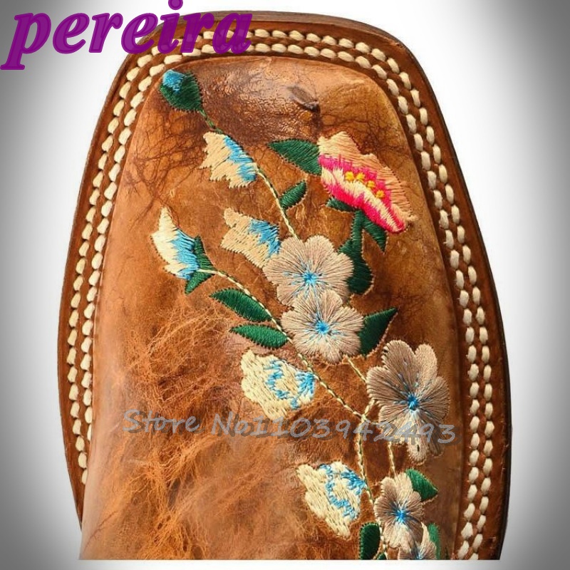 Stivali con fiori ricamati Ros - Embroidery Garden recensione e prezzo
