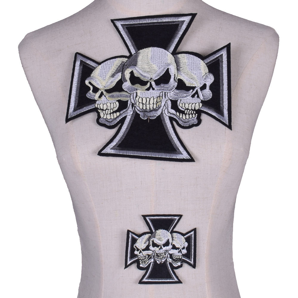 2 pezzi toppe ricamate con tes - Embroidery On Black Shirt recensione e prezzo