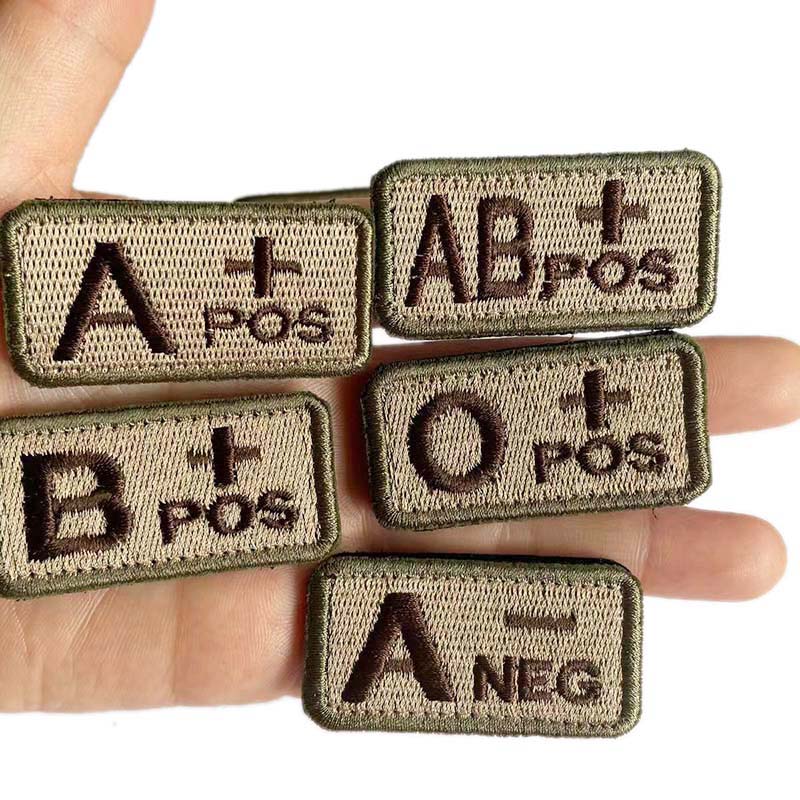 4 Pezzi/A B AB O POS-NEG Disti - Embroidery Fonts recensione e prezzo
